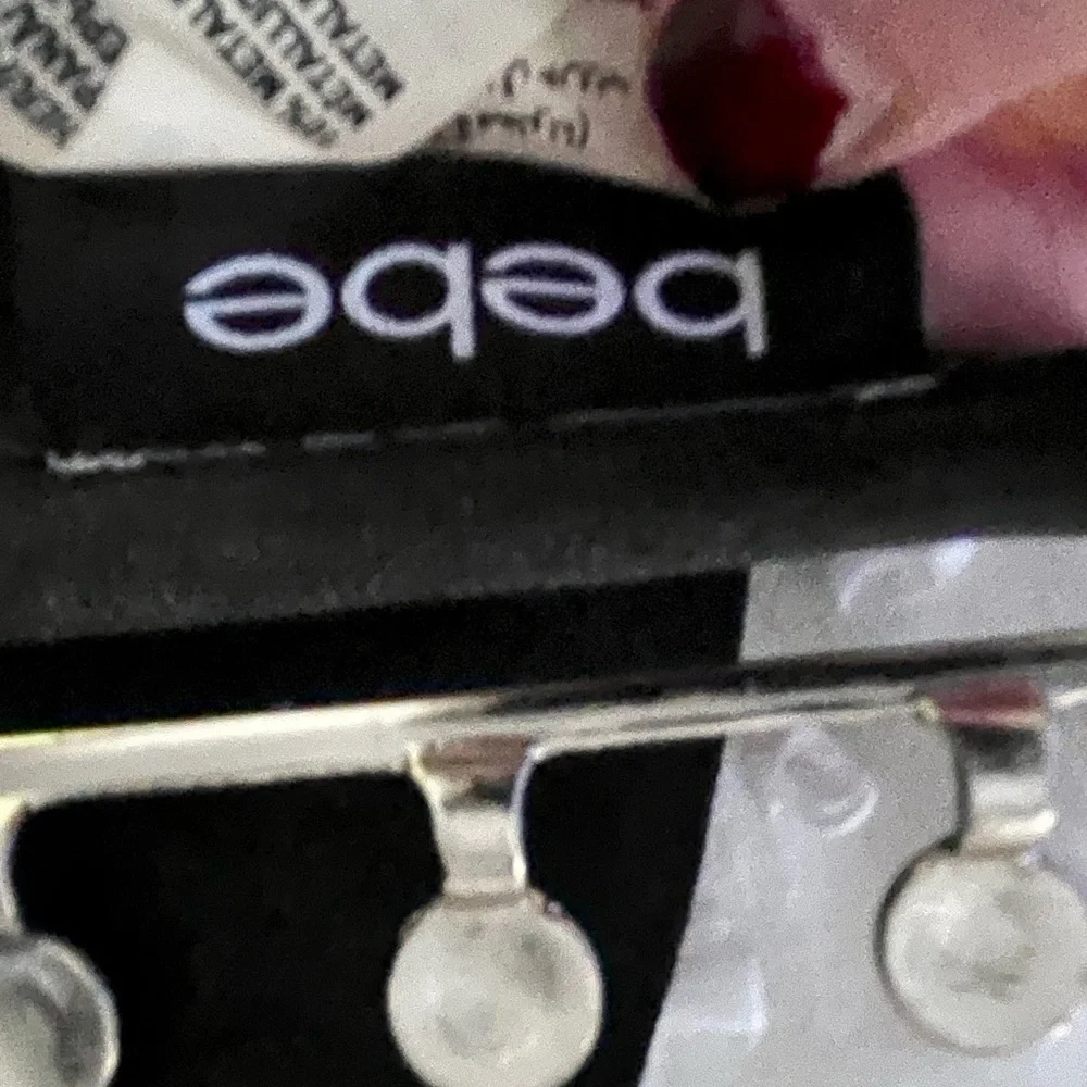 NWOT BEBE STRETCHY VINTAGE BELT! I was cleaning from the 80/90s and found this!